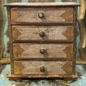 Vintage Florentine Treasures Box