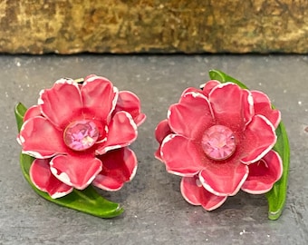 Flower clip earrings