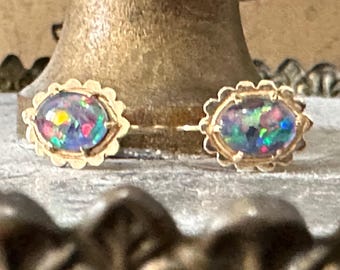 Vintage Estate 14K Australian Black Fire Opal Screwback Earrings