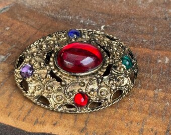 Vintage Estate Renaissance Red Cabochon Center Brooch Gripoix Glass