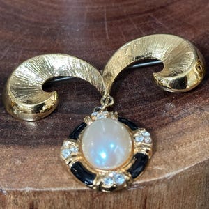 Vintage Estate Vendome Brooch & Earring Set