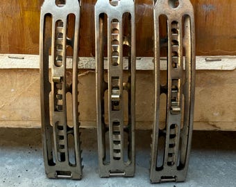 One Vintage Metal Wave Curler Clip (one) Made in the USA