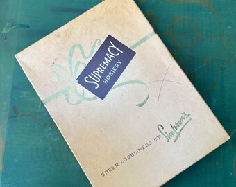 Vintage Simpon's Supremacy Hosiery Set