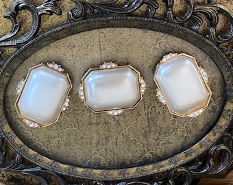 Vintage Pearl Toned Brooch & Clip Earrings Set