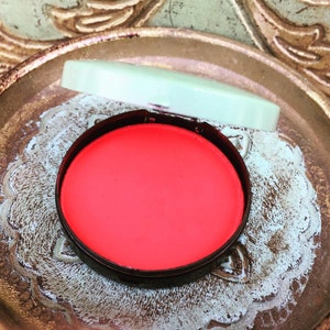 Vintage Rouge Compact (1)