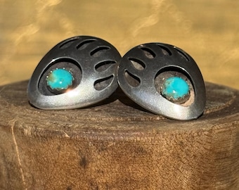 Vintage Estate Sterling Silver Navajo Bear Claw Turquoise Earrings