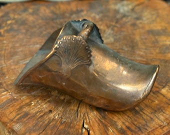 Antique Brass Conquistador Slipper Stirrups