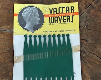 Vintage Vassar Wavers on Original Card Made in the USA