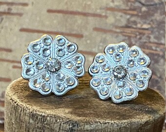 Vintage Silver Toned Flower Screwback Earrings