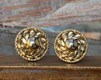 Vintage Gold Tone Bergere Clip Earrings