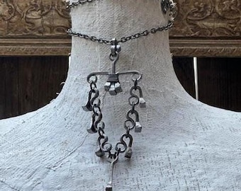Vintage Estate MUSTAD Gypsy Cross