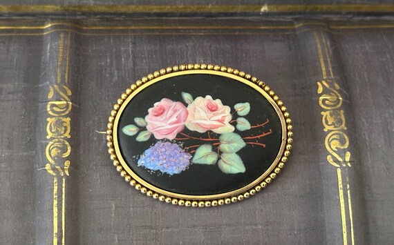 Vintage Estate Viictorian Hand Painted Floran Rose Pin.ctorian Hand Painted Floral Rose Brooch