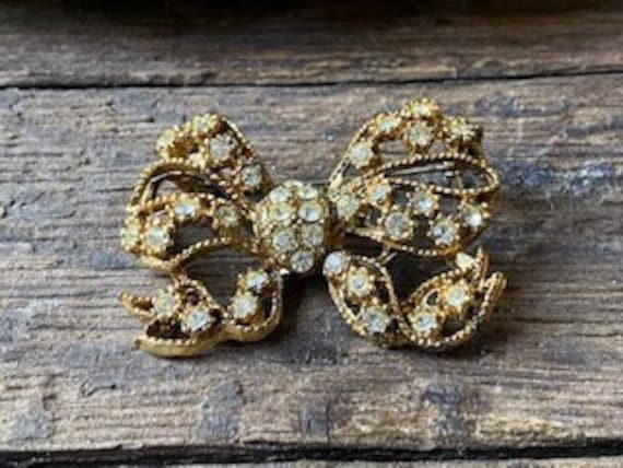 Vintage Rhinestone Bow Brooch