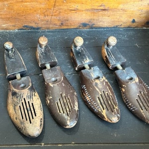 Vintage Wooden Shoe Lasts (2 Pair)