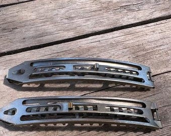 One Vintage Metal Wave Curler Clip (one) Made in the USA