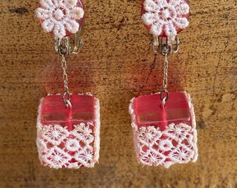 Vintage Cranberry Lucite Daisy Cube Clip On Earrings