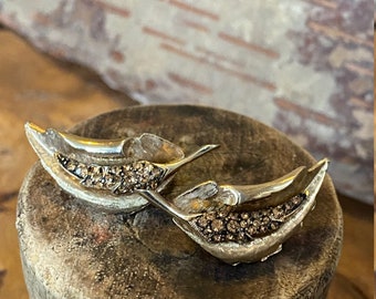 Vintage Gold Tone Leaf Clip on Earrings