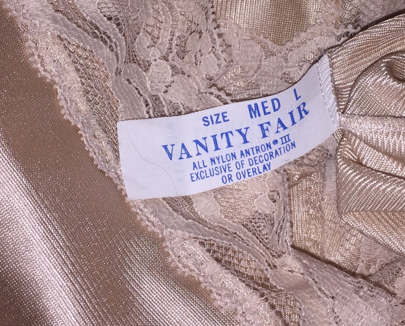 Vintage VANITY FAIR Fawn Colored Lacy Hem Half Slip sz M Long