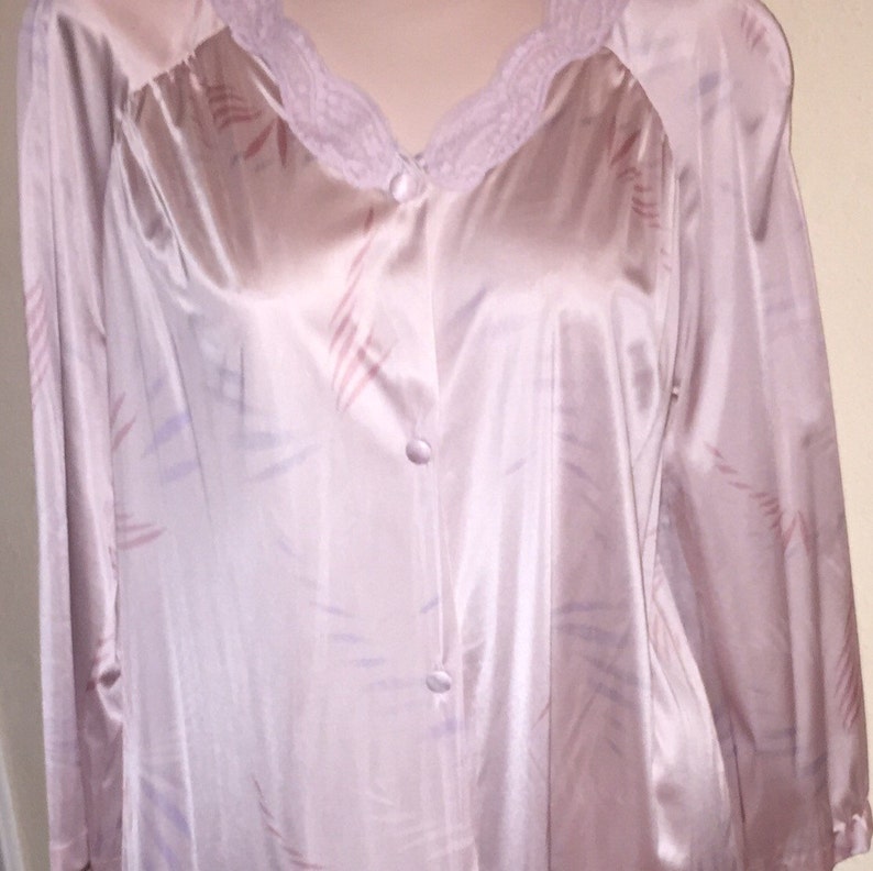 Vintage Vanity Fair pink nylon button up robe Sz S M