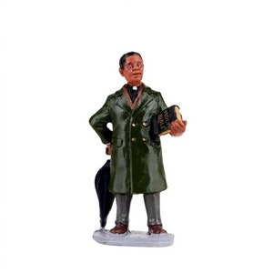 Lemax PREACHER # 12484 Christmas Village Accessories Figurines 2001 New
