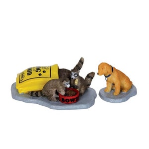 Lemax THIEVERY Set of 2 # 24498 Raccoons and Dog  Christmas Vail Village Figurines 2012 New Retail Packaging