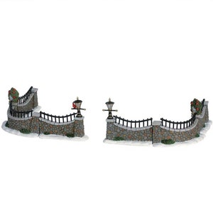 Lemax STONE WALL Set of 6 # 63576  Christmas Village Accesories 2006 New Retail Packaging