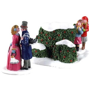 Lemax SKATING ROMANCE # 03525 Caddington Christmas Village Figurines 2020 New Retail Packaging