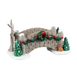 Lemax CHRISTMAS FOOTBRIDGE # 54467 Christmas Village Figurines 2025 New