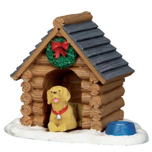 Lemax LOG CABIN DOG House # 54943 Christmas Vail Village  Accessories Figurine 2015 New Retail Packaging
