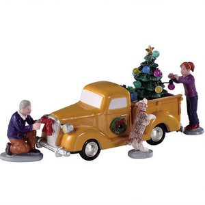 Lemax TRIMMING THE TRUCK Set of 4 # 93444  Christmas Village Figurines 2019 Retired New Retail Packaging