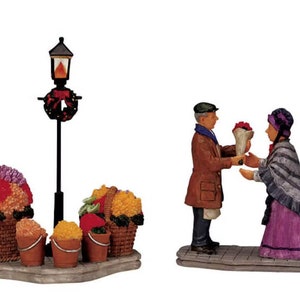 Lemax BLUMENVERKÄUFER 2er Set #12537 Weihnachtsdorf Accessoires Figur 2001 ausgemustert Neue Handelsverpackung