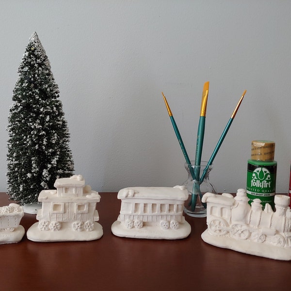 California Creations CHRISTMAS TRAIN Set of 4 # A20093 Ready To Paint Christmas Village Plaster Accessories
