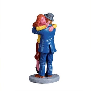 Lemax SHE SAID YES # 72496 Christmas Village  Accessories Figurine 2017 New Retail Packaging