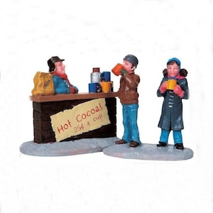Lot De 3 Figurines LEMAX Hot Cocoa With Friends En Résine - Collection Vail Village, Décoration Chaleureuse