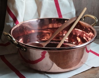 Antique french giant heavy copper jam, chocolate pot. Professional large copper cauldron. Candy. Pastry. Rolled top riveted brass handle