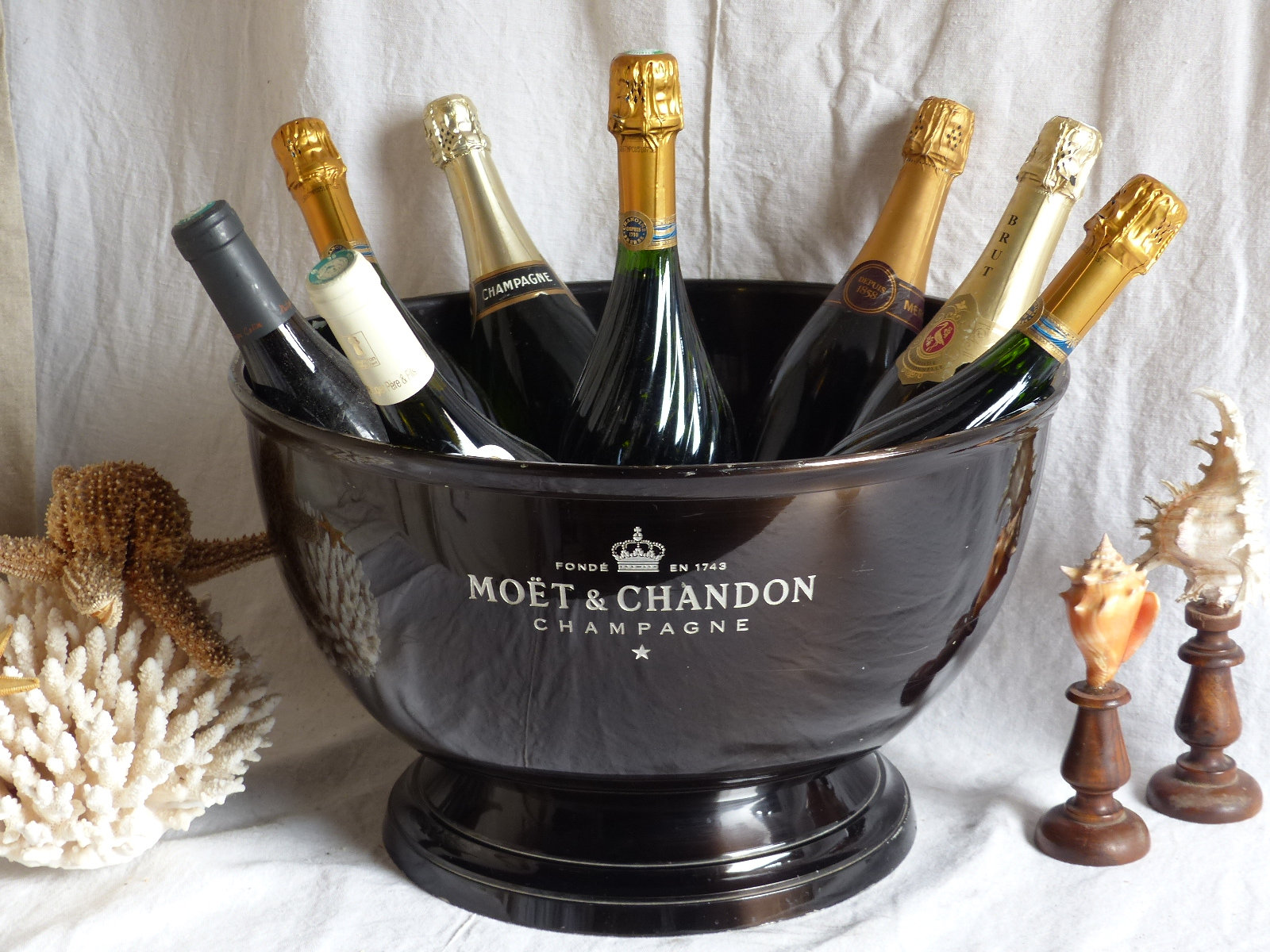 Très Rare Taille Géante Français Baignoire à Champagne en Étain Verni Vintage Moet & Chandon. Seau d