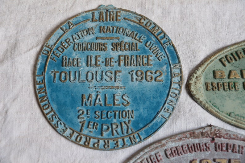 Set of 3 Vintage french farming award prize plaques. Shabby french rustic Farmhouse decor. Mudroom. Brasserie. French kitchen. Game room image 2