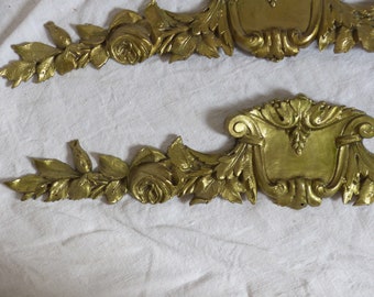 ONE Antique french bronze furniture pediment. Antique furniture hardware. Louis XVI style rose garland motif. Repurpose DIY furniture decor