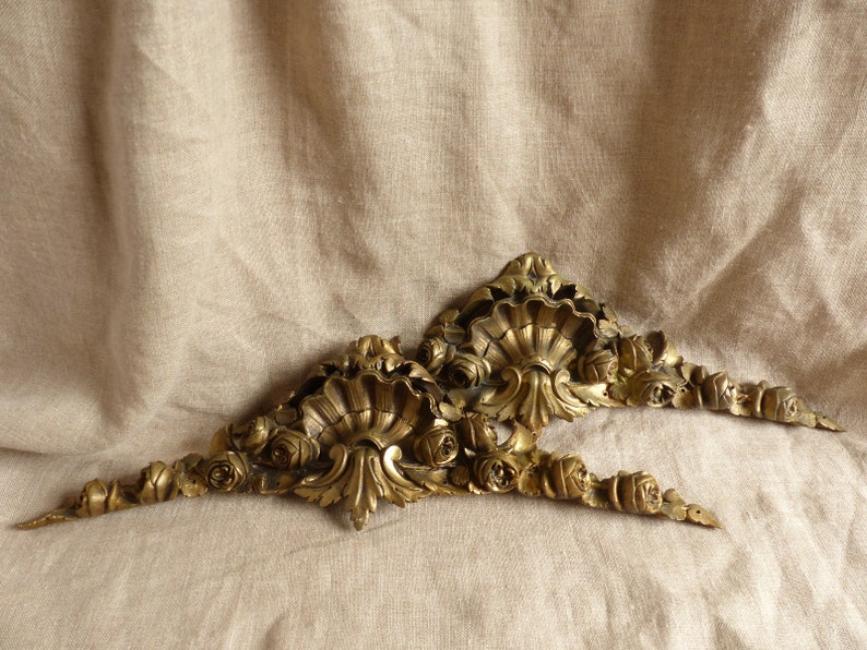 ONE heavy Antique french bronze furniture pediment. High quality ONE heavy Antique french bronze furniture pediment. High quality