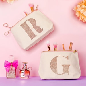 Bolsa de maquiagem personalizada - Bolsa de maquiagem para o dia dos namorados - Bolsa de cosméticos com alfabeto - Presente para ela - Bolsa de maquiagem com inicial em ouro rosa - Bolsa de maquiagem com inicial