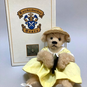 Knickerbocker Charity Chapel bear in box with certificate
