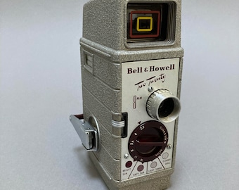 Vintage 1958 Bell Howell Two Twenty 8mm Movie Camera Israel