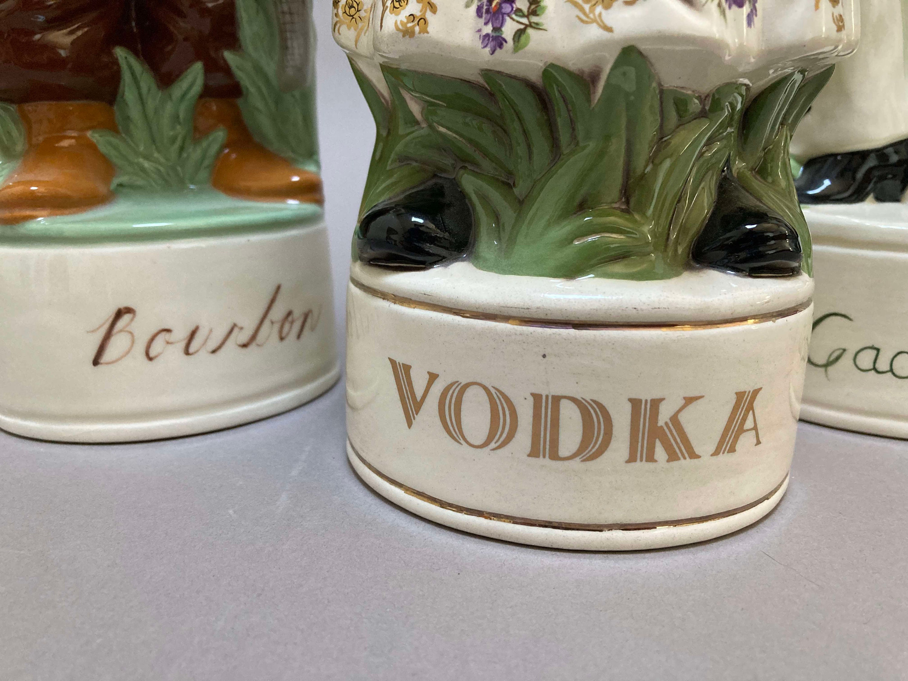 1983年 フック・アップ / コモンウェルス・ディスティラリー　陶器製デカンタ il_340x270.6183800497_forh.jpg