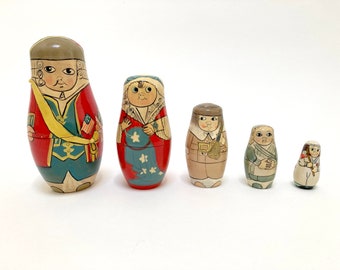 vintage nesting dolls, set of five, Americana Revolutionary War figures