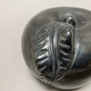 vintage art pottery apple figurine, Barro Negro Coyotepec black pottery, Oaxaca, Mexico