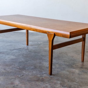 Danish Modern Expandable Teak Coffee Table image 2