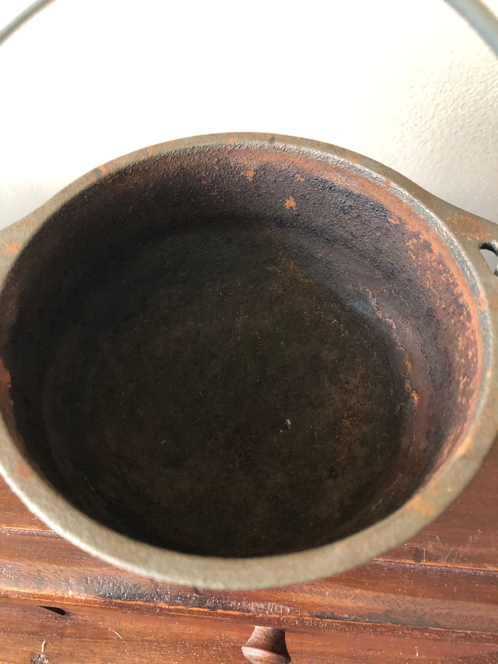 Lodge Cauldron - 8abj5bq