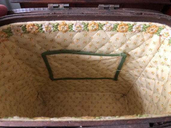 Vintage basket, handbag, lunch, or storage, made … - image 4
