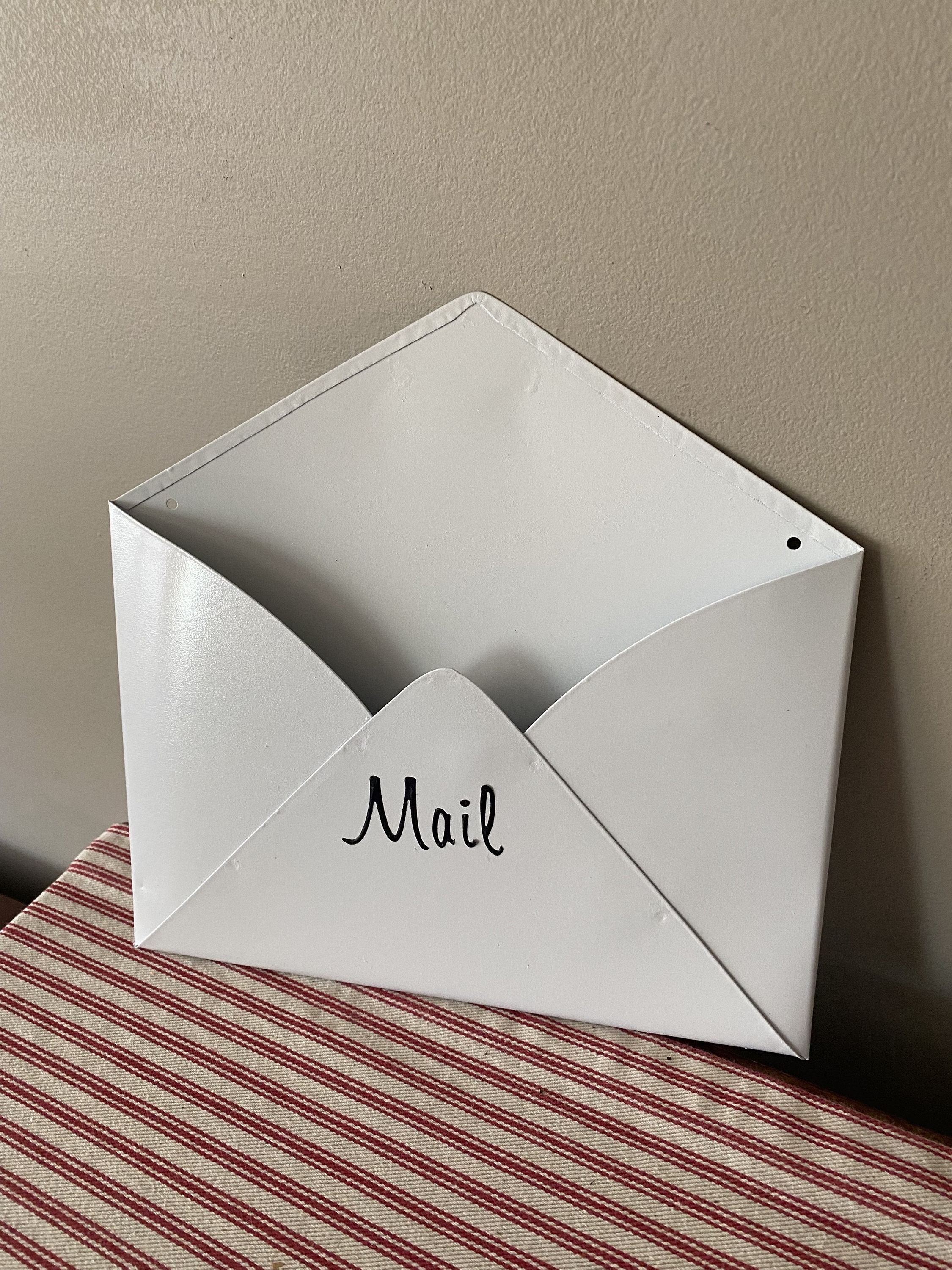 Hanging Wall File Holder Wall Mount Metal Wall File Organizer 3 Pockets - View #6