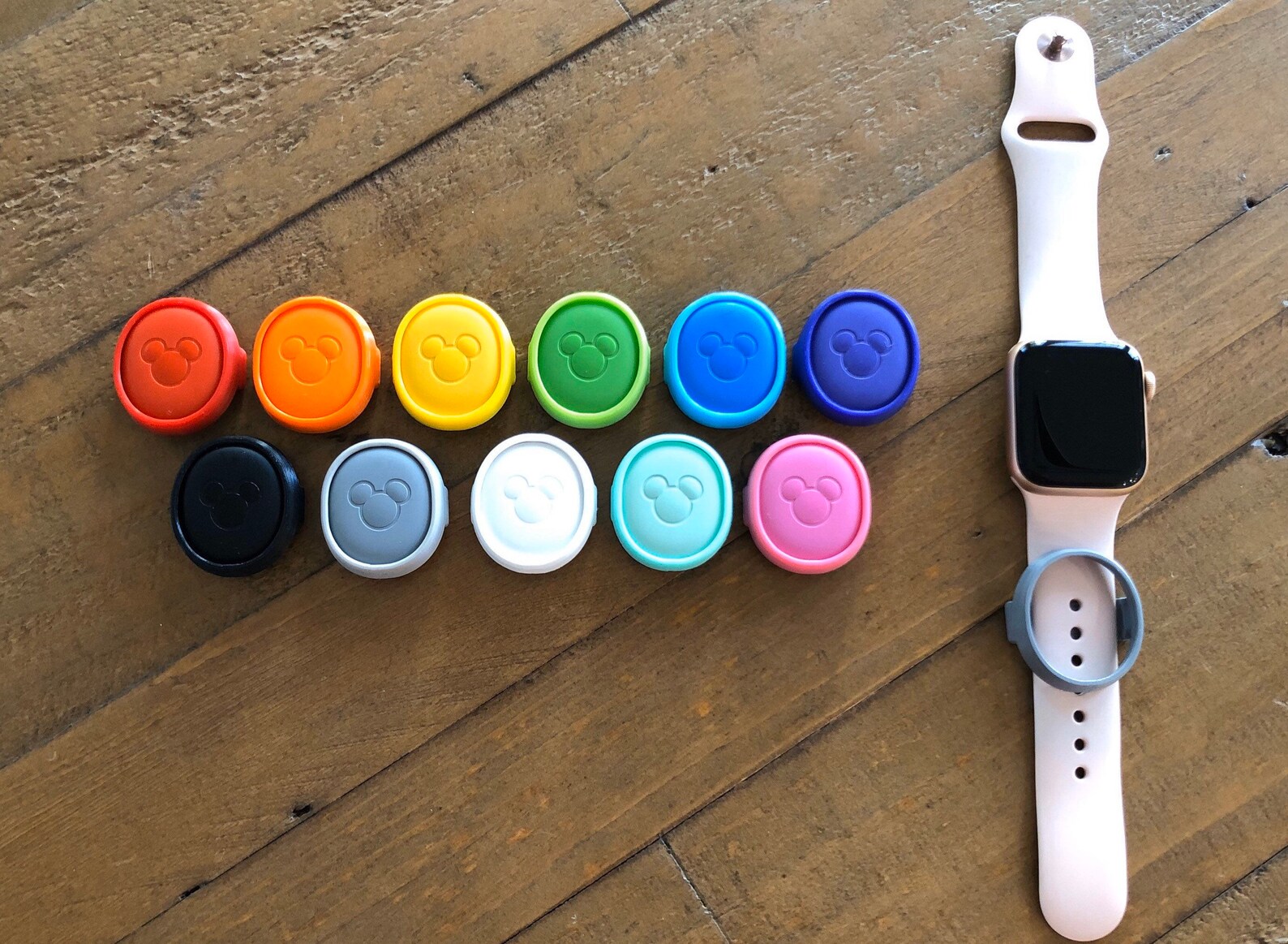 FREE SHIPPING Magic Band Puck Holder for apple watch or fit Etsy